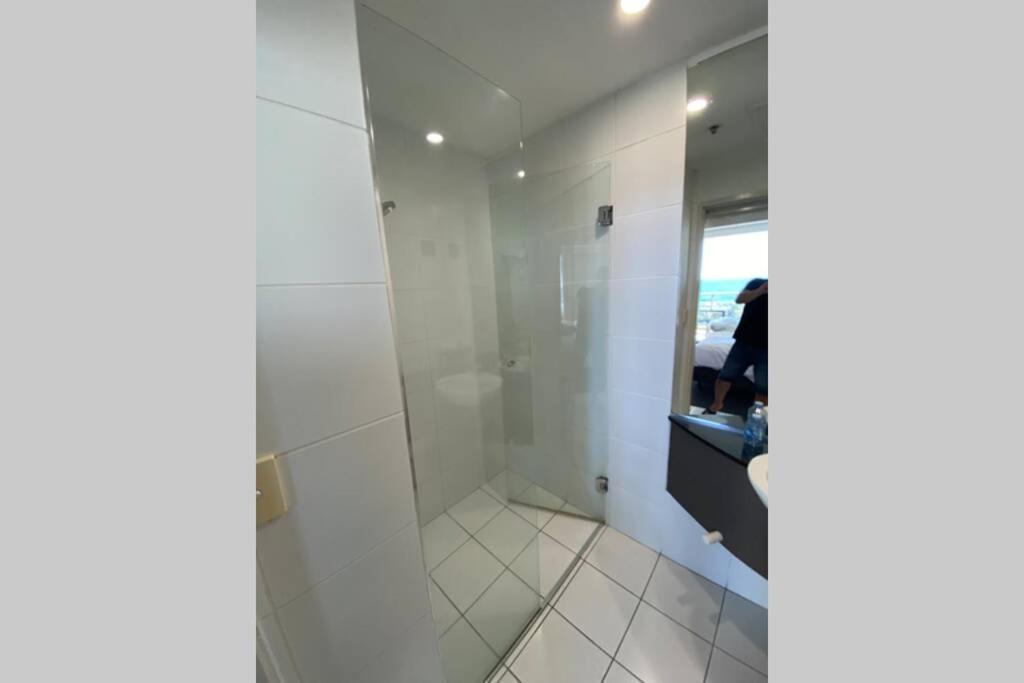 Ocean Bliss - Top Floor Beachfront Studio With Amazing Views ! Marcoola Zewnętrze zdjęcie