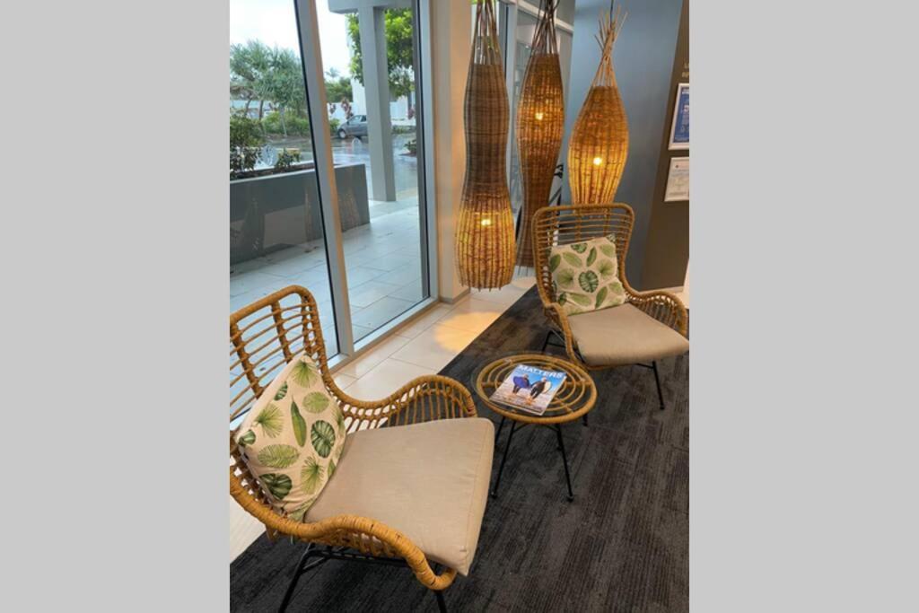 Ocean Bliss - Top Floor Beachfront Studio With Amazing Views ! Marcoola Zewnętrze zdjęcie