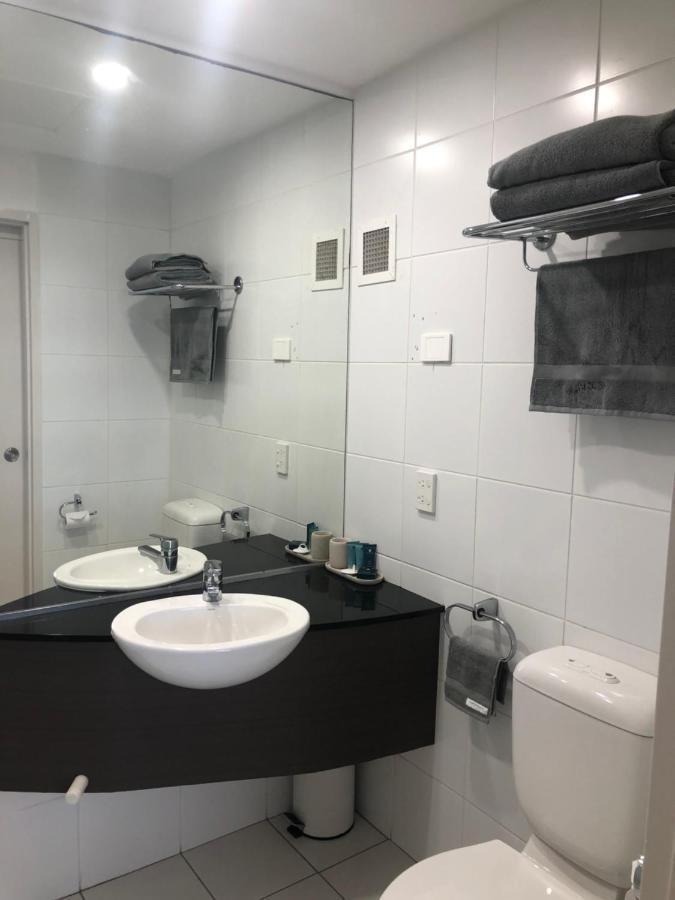 Ocean Bliss - Top Floor Beachfront Studio With Amazing Views ! Marcoola Zewnętrze zdjęcie